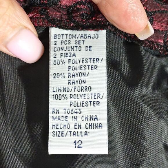 Vtg.2pc. Jessica Howard Lace Skirt Suit - Picture 9 of 10